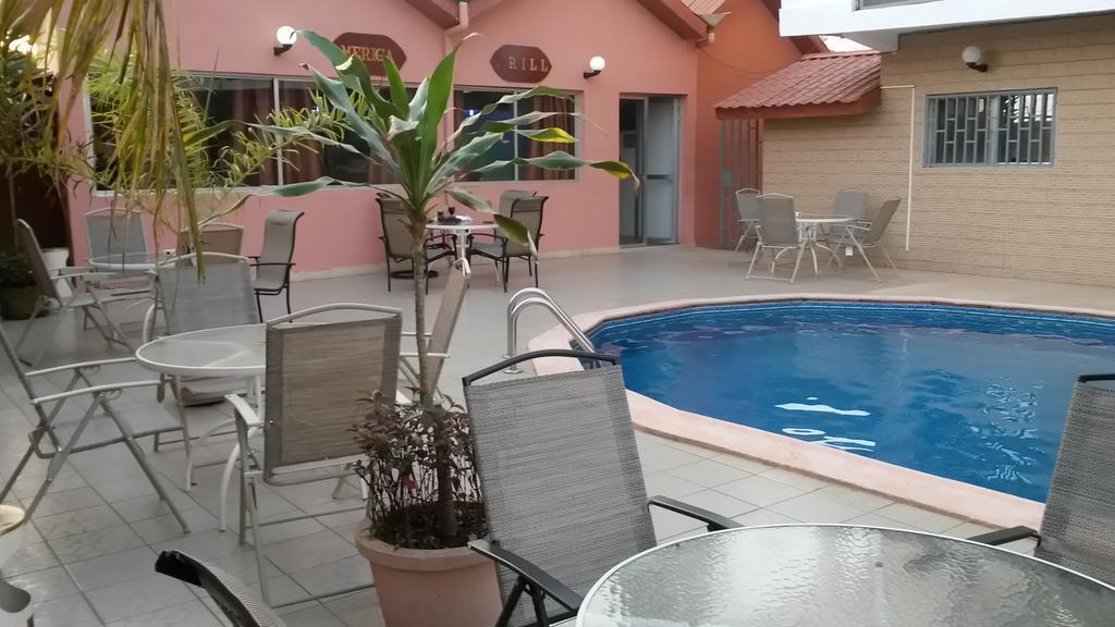 Zambezi Inn Hotel Conakry Kültér fotó