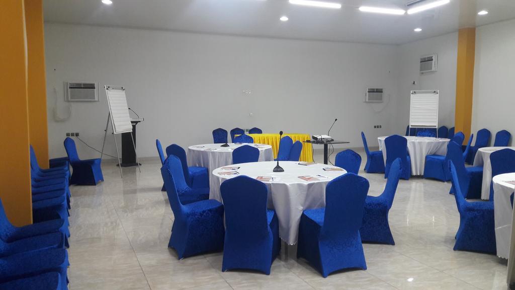 Zambezi Inn Hotel Conakry Kültér fotó